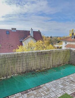 Lichtdurchflutete, großzügige Wohnung mit herrlicher Dachterrasse & EBK in Bestlage! - Coburg