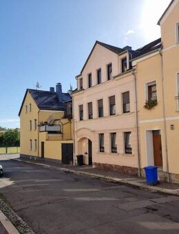 Solides Zwei- bis Dreifamilienwohnhaus in der Nordstadt - Crimmitschau