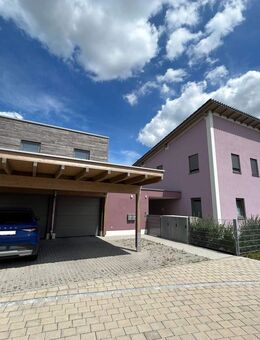 "ARBEITEN UND WOHNEN ALS SYMBIOSE" - Neuching