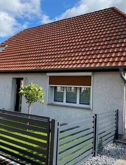 Schönes Einfamilienhaus mit einem großen Garten in Dorf Mecklenburg - Dorf Mecklenburg