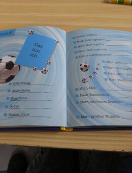 Freundealbum für Jungs, für Fußballfans, "Poesiealbum", Freundebuch - Bibertal