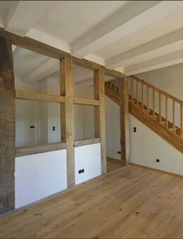 Stilvolle 2-Zimmer-Maisonette-Wohnung mit luxuriöser Innenausstattung und Balkon in Lucklum - Erkerode
