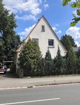 Sanierungsbedürftiges Einfamilienhaus in Bielefeld-Sennestadt - Bielefeld