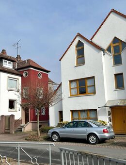 Ensemble mit 2 Wohngebäuden und Gesamt 9 Wohneinheiten - Ober-Ramstadt
