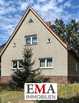 Einfamilienhaus mit Charakter und Potenzial auf großzügigem Grundstück - Falkensee