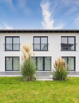 Modernes Design trifft nachhaltige Energienutzung-Traumhaus sucht Käufer - Uffenheim