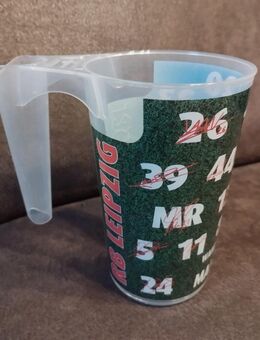 RB LEIPZIG Mannschaft Unterschrift Bierbecher Ur-Krostitzer 0,5l - Leipzig