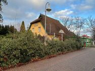 Reetgedecktes Landhaus auf großem Grundstück in 18375 Ostseebad Prerow - Prerow (Ostseebad)