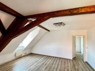 Moderne 2-Zimmer-Dachgeschosswohnung mit Stellplatz in Blankenburg - Blankenburg (Harz)
