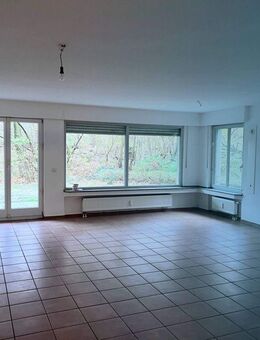 **Moderne 3-Zimmer-Erdgeschosswohnung mit Terrasse und 2 Bädern** - Düsseldorf