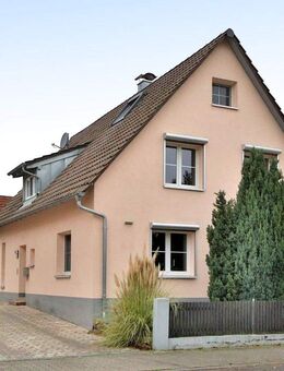 Hochwertiges Wohnjuwel: Whirlpool-Bad, Partyscheune & weitläufiger Garten zum Verlieben - Steinmauern