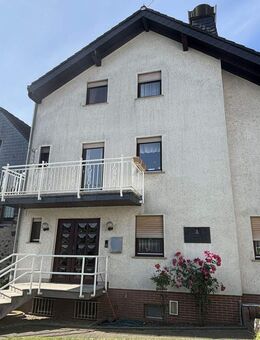 Sehr große Doppelhaushälfte mit Garten, Dachterrasse und 2 Garagen in Andernach - Eich - Andernach