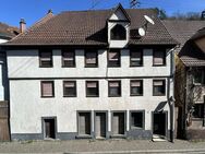 2-Familienhaus mit Ladeneinheit im Zentrum von Neuenbürg - Neuenbürg