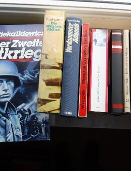 Soldaten, Krieg, Militärgeschichte, 2.Weltkrieg, 12 Bücher zus. nur 15,- - Flensburg