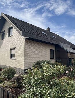 Burgdorf-Weststadt: Großzügiges Einfamilienhaus mit 8 Zimmern - Burgdorf (Landkreis Region Hannover)