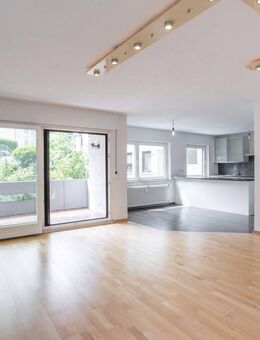 Einziehen und wohlfühlen! 4-Zimmer-Wohnung mit Balkon und Kfz-Außenstellplatz - Weingarten