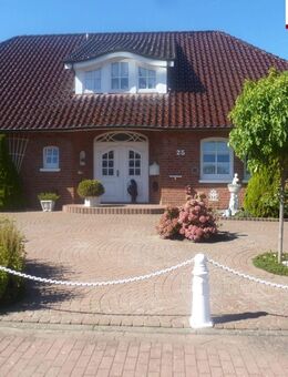 "SAHNESTÜCK"! Apartes Zweifamilienhaus in ruhiger Lage in Burg - Fehmarn