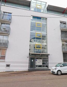 Stilvolle Etagenwohnung mit Balkon im Herzen von Stuttgart! - Stuttgart
