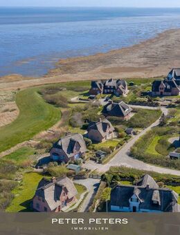 Seltenes Juwel mit Blick auf das Rantumer Wattenmeer - Schöne Doppelhaushälfte unter Reet - Sylt