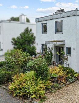 Geräumige Doppelhaushälfte mit idyllischem Garten in naturnaher Lage von Kumhausen - Kumhausen