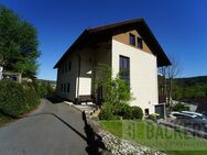 Für Kapitalanleger oder Eigennutzer! Dreiparteienhaus in toller Wohnlage von Kronach. - Kronach