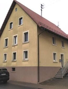 Wohnhaus mit Nebengebäuden und Garten in Berolzheim - Ahorn (Baden-Württemberg)