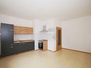 Gemütliche 2-Raum-Erdgeschoss-Wohnung "Stadt-nah" und mit NEUER Einbauküche - Zwickau