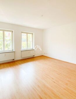 PROVISIONSFREI | LICHTDURCHFLUTETE 2 ZIMMER WOHNUNG | 3.OG | BLICK INS GRÜNE | - Berlin