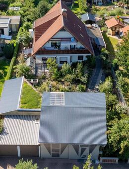 In Traumlage finden Sie dieses große Ein-/Zweifamilienhaus mit Carport, Garagen, Garten, Gewächshaus, etc. - Waldeck (Thüringen)