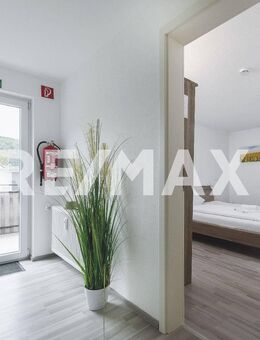 RE/MAX: Angebote liegen bereits vor! *** WOHNEN UND ARBEITEN UNTER EINEM DACH!!! *** - Nusplingen