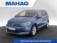 VW Touran, 1.5 TSI HIGHLINE Digital Alu17Stockholm, Jahr 2023 - München