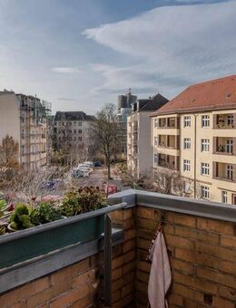 3 vermietete Wohnungen in Steglitz - alle mit Balkon & Stellplatz im Hof - Berlin