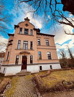 Stilvoll Wohnen in beeindruckender Villa mit EBK und SP - Pößneck