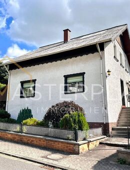Freistehendes Einfamilienhaus mit Garten in Aschbach - Lebach