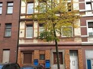 Sanierungsbedürftiges Mehrfamilienhaus in Duisburg zu verkaufen. - Duisburg