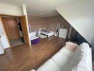 möblierte 1-Raum-Whg. am Stadtrand von Jena im Dachgeschoß in Jena-Cospeda - Jena