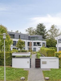 Traumhafte Rheinlage: Erdgeschosswohnung mit großem Garten, 3 Terrassen und Tiefgaragenstellplätzen - Düsseldorf