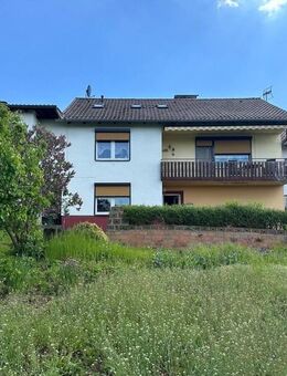 Großes Einfamilienhaus 6 Zimmer plus ausgebauter Dachboden (separate Wohnung ) auf 1.002 m² Grundstück - plus viel Neben.-Hobbyräume! - Niedenstein