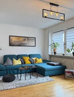 Moderne 3-Zimmer-Wohnung mit zwei Dachterrassen, Einbauküche und Garage - Hersbruck
