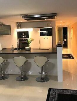 Komplett eingerichtet++Ferienwohnung++Kapitalanlage 7,8%++Exklusive 2,5 Zimmer Wohnung++ - Villingen-Schwenningen