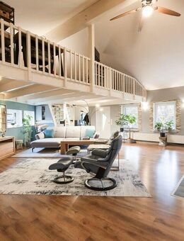 Familienidylle mit Pool, Gartenparadies und modernem Komfort - Oeschebüttel