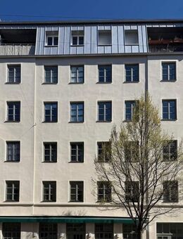 Toplage Maxvorstadt! Saniertes MFH aus der Jahrhundertwende - sichere und sorgenfreie Investition ! - München