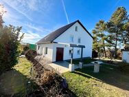 Gepflegtes Einfamilienhaus mit Pool und großem Grundstück in naturnaher Umgebung von Klipphausen - Klipphausen