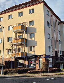 Kleine 2-Raum-Wohnung mit Südbalkon und Traumausblick - Dresden