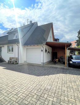 Gut gepflegtes und modernisiertes EFH mit Historie, Garagen & separater Doppelgarage und Garten - Kirchheim (Ries)