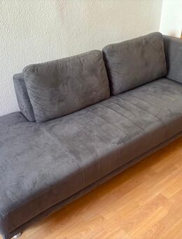 Recamiere Sofa von Zurbrüggen, Synthetik-Samt Ottomane in gutem Zustand - Berlin Friedrichshain-Kreuzberg