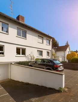 Hofheim: Familien aufgepasst!!Liebevoll gepflegte Doppelhaushälfte im Völkerviertel - Hofheim (Taunus)