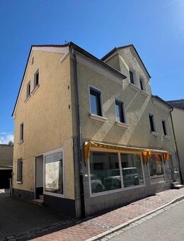 Wohn- und Geschäftshaus im Zentrum von Schwandorf - Schwandorf
