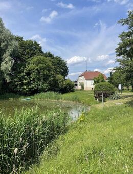 Vier-Seiten Bauernhof zu verkaufen (ca. 80km von Berlin) - Tauche