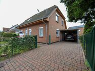 massives vollverklinkertes Einfamilienhaus mit Carport, 5 Zimmern, neuwertiger Heizung, Einbauküche - Stäbelow